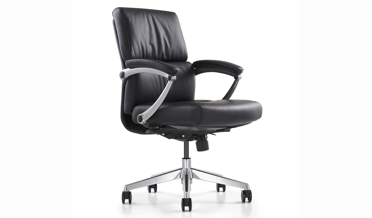 ‘Jetta’ Medium Back Office Chair In Black PU Leather Finish